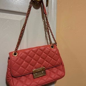 Micheal Kors crossbody bag / PINK GRAPEFRUIT color